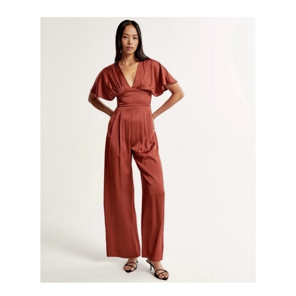 Abercrombie Fitch Angel Sleeve Satin Jumpsuit Women Medium V-Neck Wide Leg Event